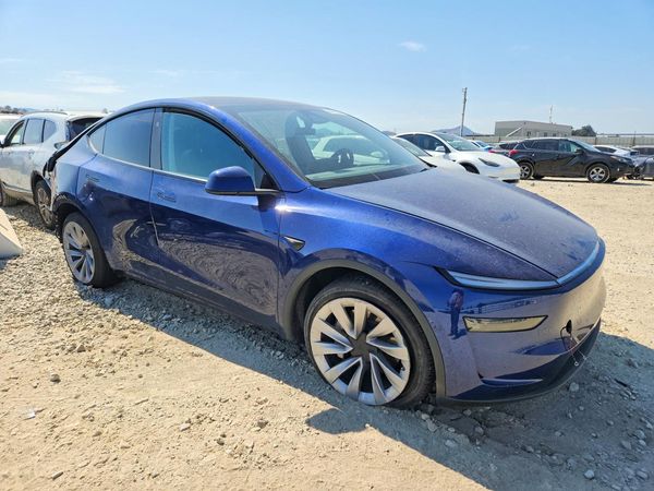 2026 TESLA MODEL Y