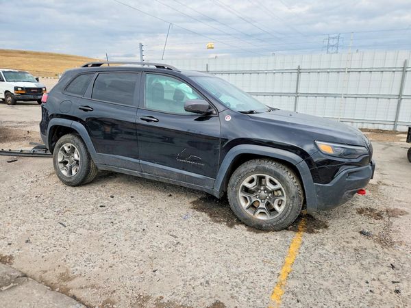 2019 JEEP CHEROKEE TRAILHAWK 4X4