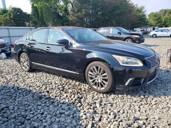 2013 LEXUS LS