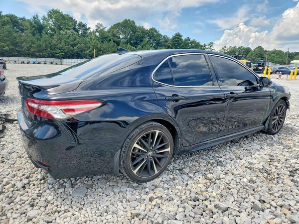 2019 TOYOTA CAMRY