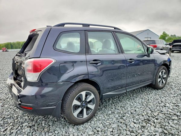 2018 SUBARU FORESTER Base P