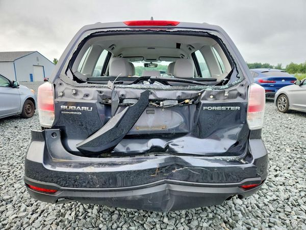 2018 SUBARU FORESTER Base P