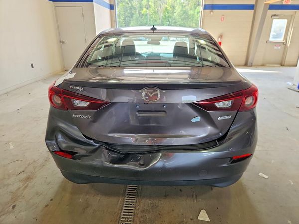 2018 MAZDA 3 Touring