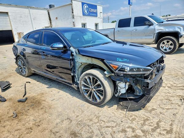 2018 KIA CADENZA