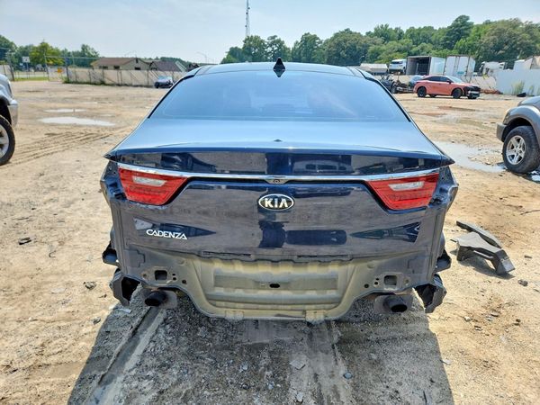2018 KIA CADENZA