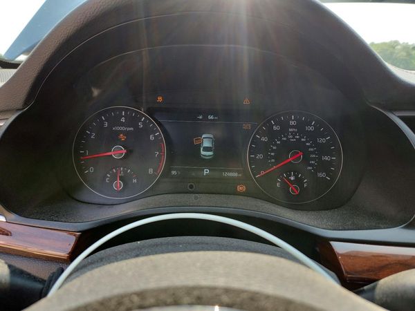 2018 KIA CADENZA