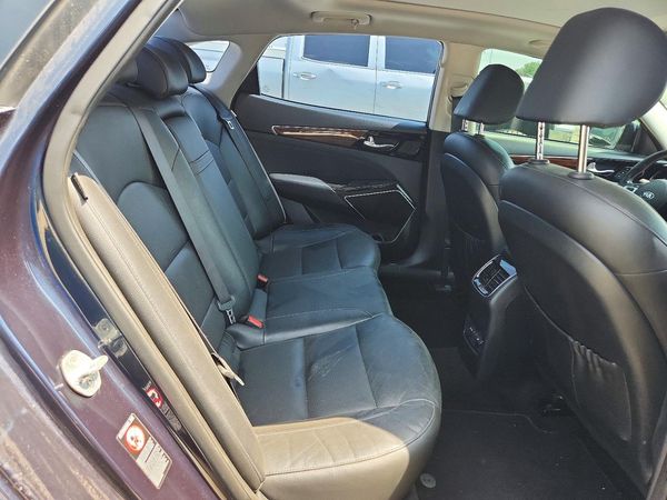 2018 KIA CADENZA
