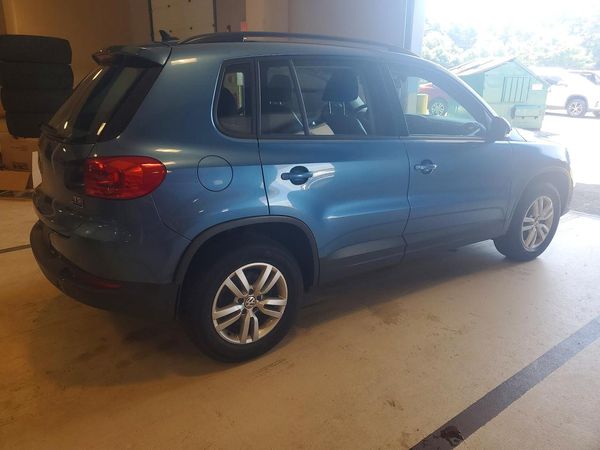 2017 VOLKSWAGEN TIGUAN