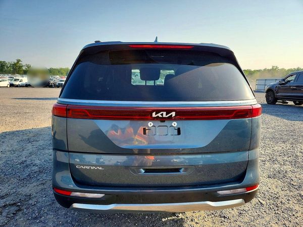 2024 KIA CARNIVAL