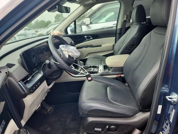 2024 KIA CARNIVAL