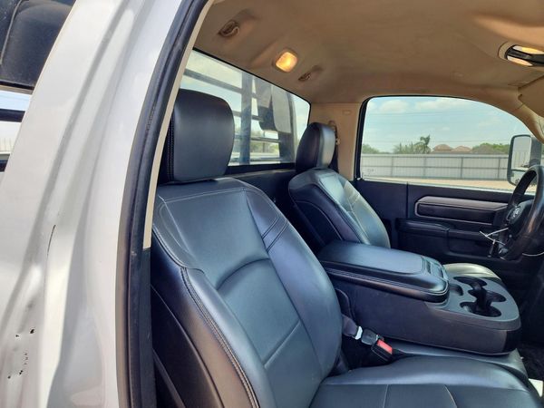 2019 RAM 3500 REG CAB CHASSIS