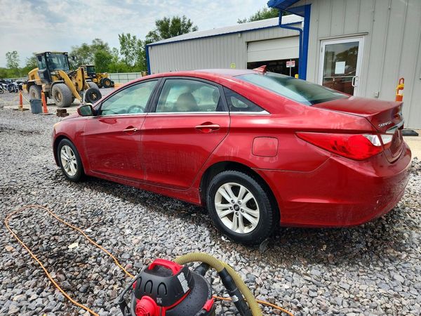 2012 HYUNDAI SONATA
