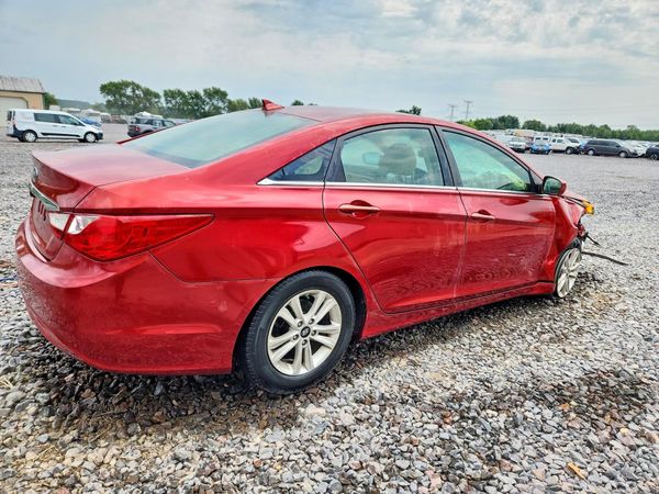 2012 HYUNDAI SONATA
