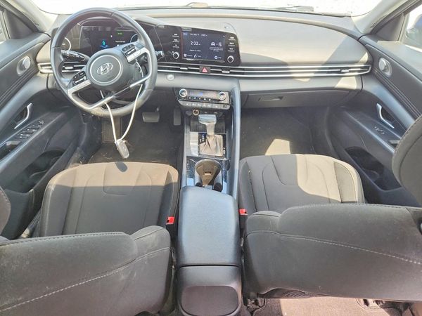 2021 HYUNDAI ELANTRA
