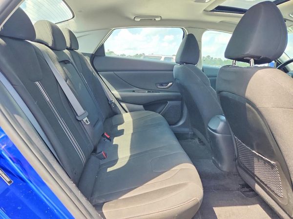 2021 HYUNDAI ELANTRA
