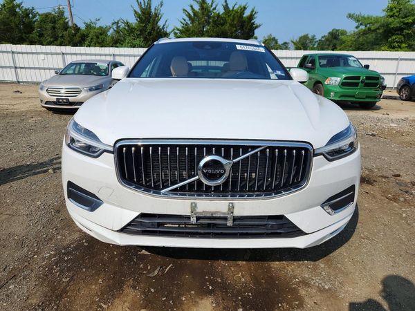 2019 VOLVO XC60 Inscription