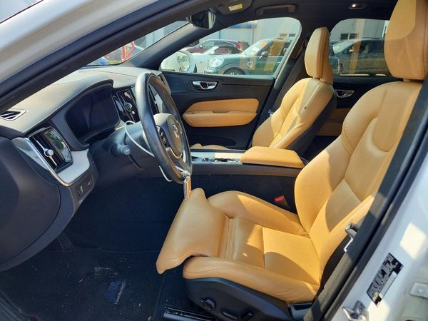 2019 VOLVO XC60 Inscription