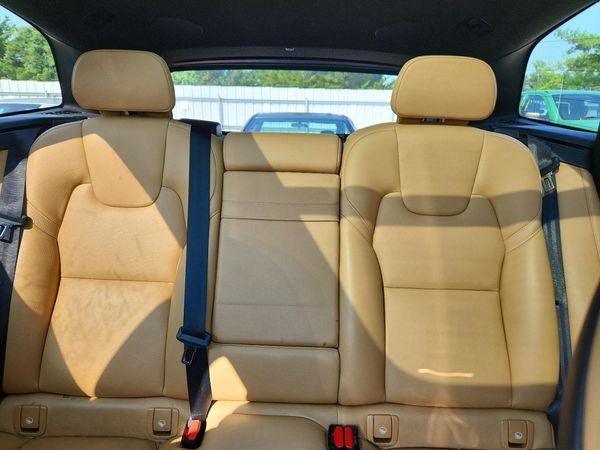 2019 VOLVO XC60 Inscription