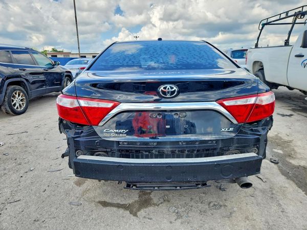 2017 TOYOTA CAMRY