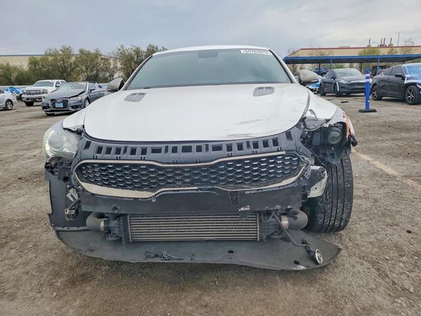 2021 KIA STINGER
