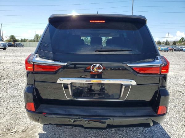 2018 LEXUS LX 570