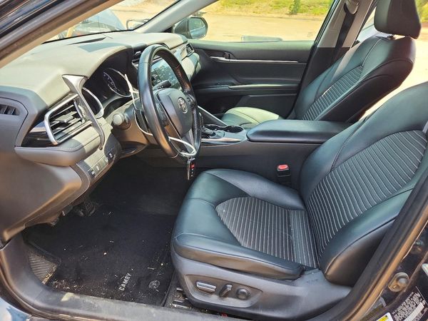 2019 TOYOTA CAMRY
