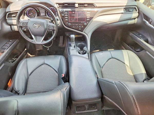 2019 TOYOTA CAMRY