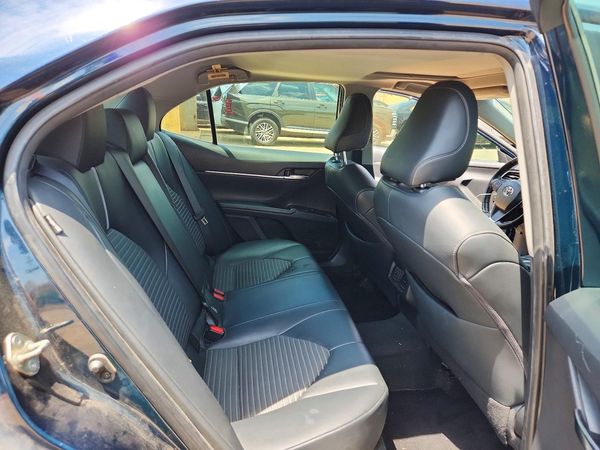 2019 TOYOTA CAMRY