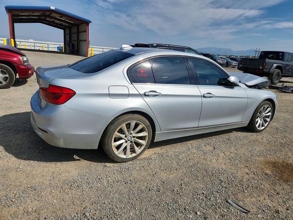2017 BMW 330