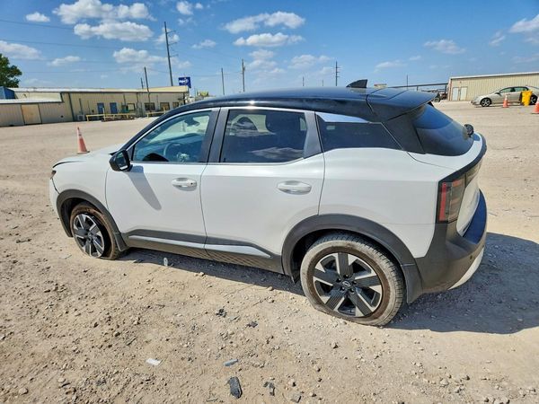 2025 NISSAN KICKS