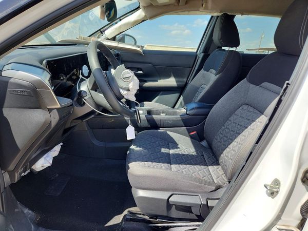 2025 NISSAN KICKS