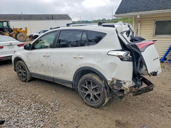 2017 TOYOTA RAV4 SE