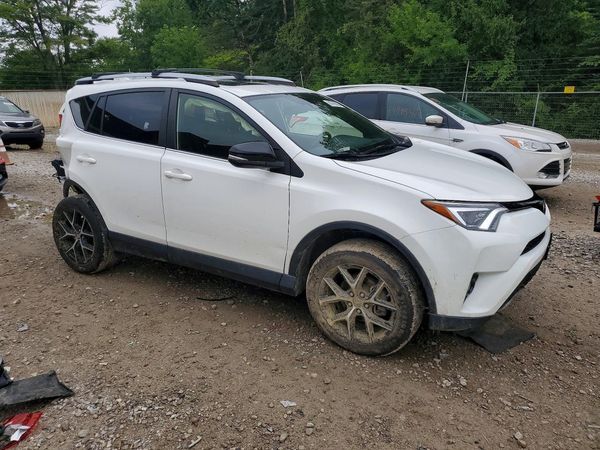 2017 TOYOTA RAV4 SE