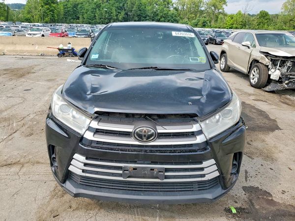 2019 TOYOTA HIGHLANDER LE/LE Plus