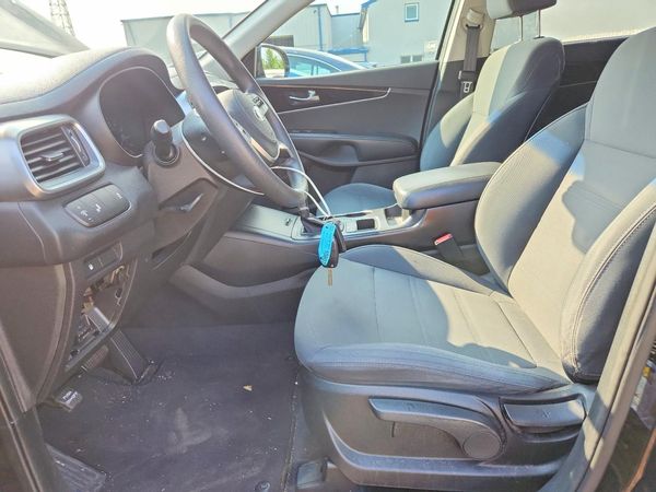 2019 KIA SORENTO L, LX, S