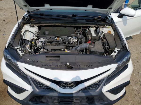 2021 TOYOTA CAMRY