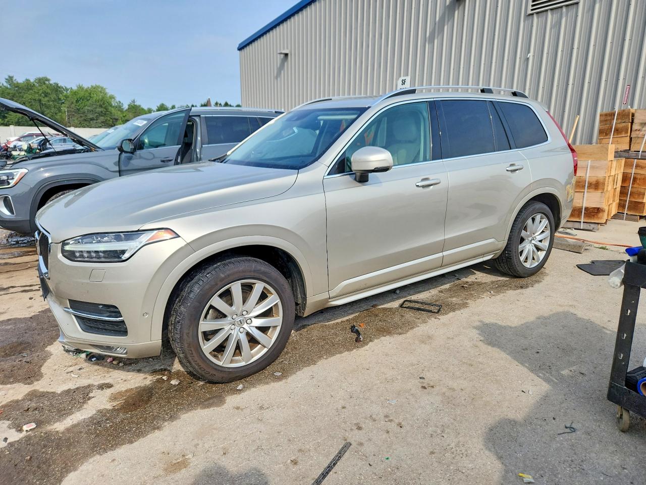 2016 VOLVO XC90 SV42 Momentum