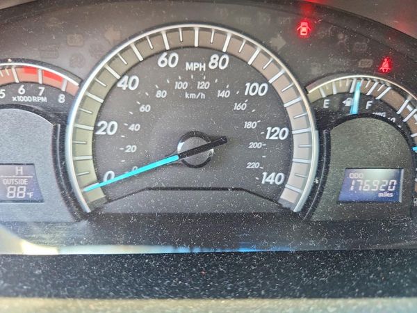 2012 TOYOTA CAMRY