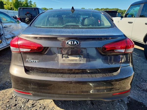 2018 KIA FORTE