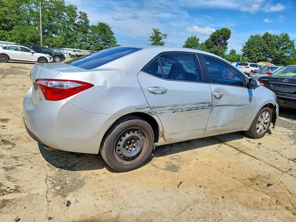 2015 TOYOTA COROLLA