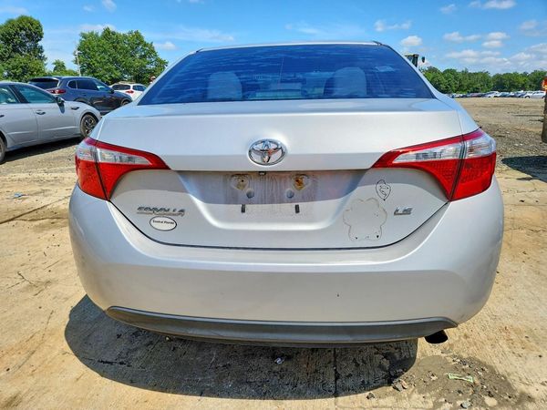 2015 TOYOTA COROLLA