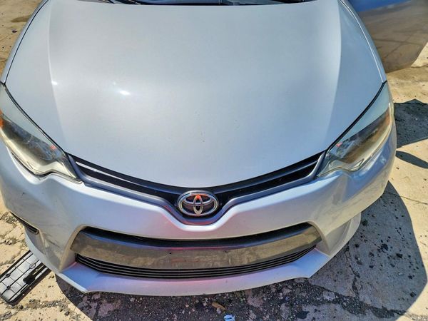 2015 TOYOTA COROLLA