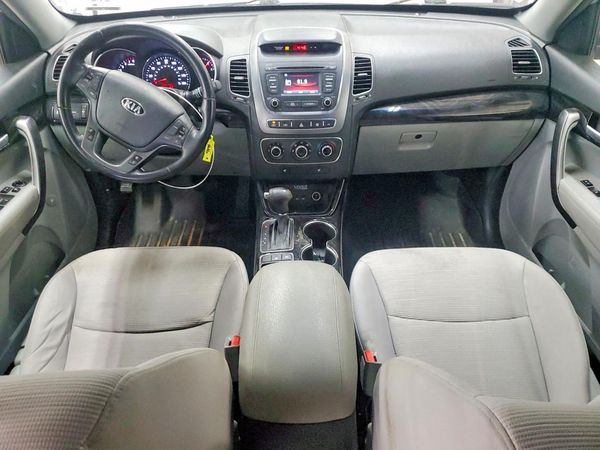 2014 KIA SORENTO Base/ LX
