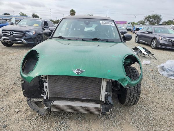 2022 MINI COOPER