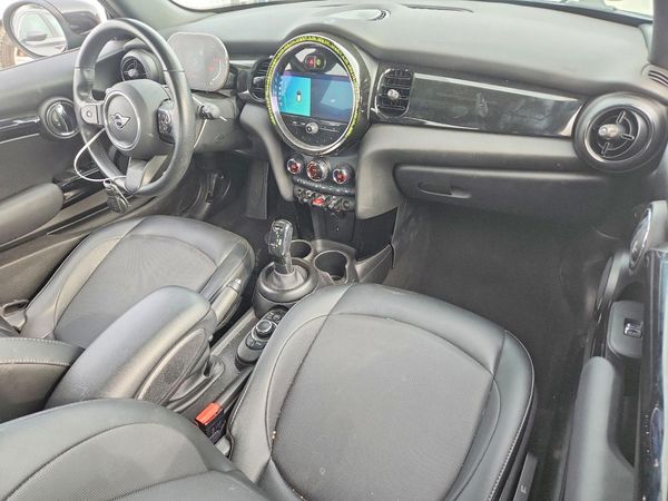 2022 MINI COOPER