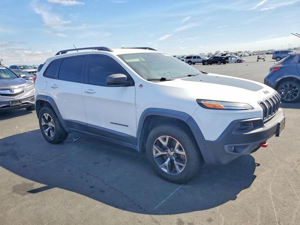 2015 JEEP CHEROKEE TRAILHAWK 4X4