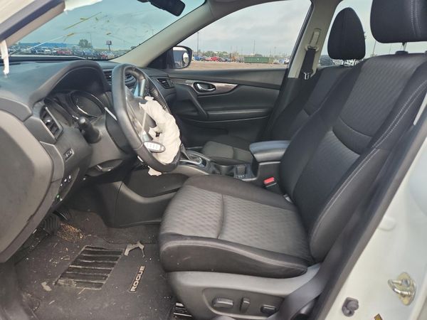 2019 NISSAN ROGUE — DENT