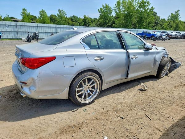 2016 INFINITI Q50