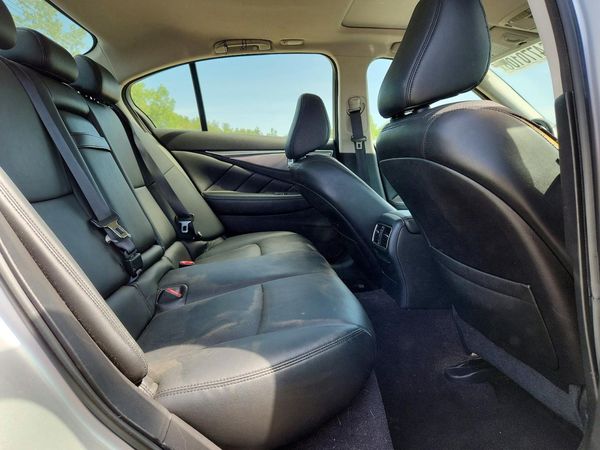 2016 INFINITI Q50
