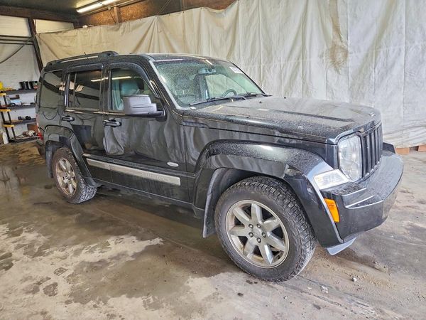 2012 JEEP LIBERTY Sport — Passenger 3/4